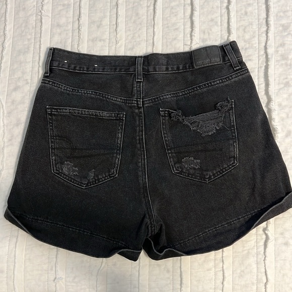 American Eagle Black Distressed Mom Shorts - Picture 2 of 3
